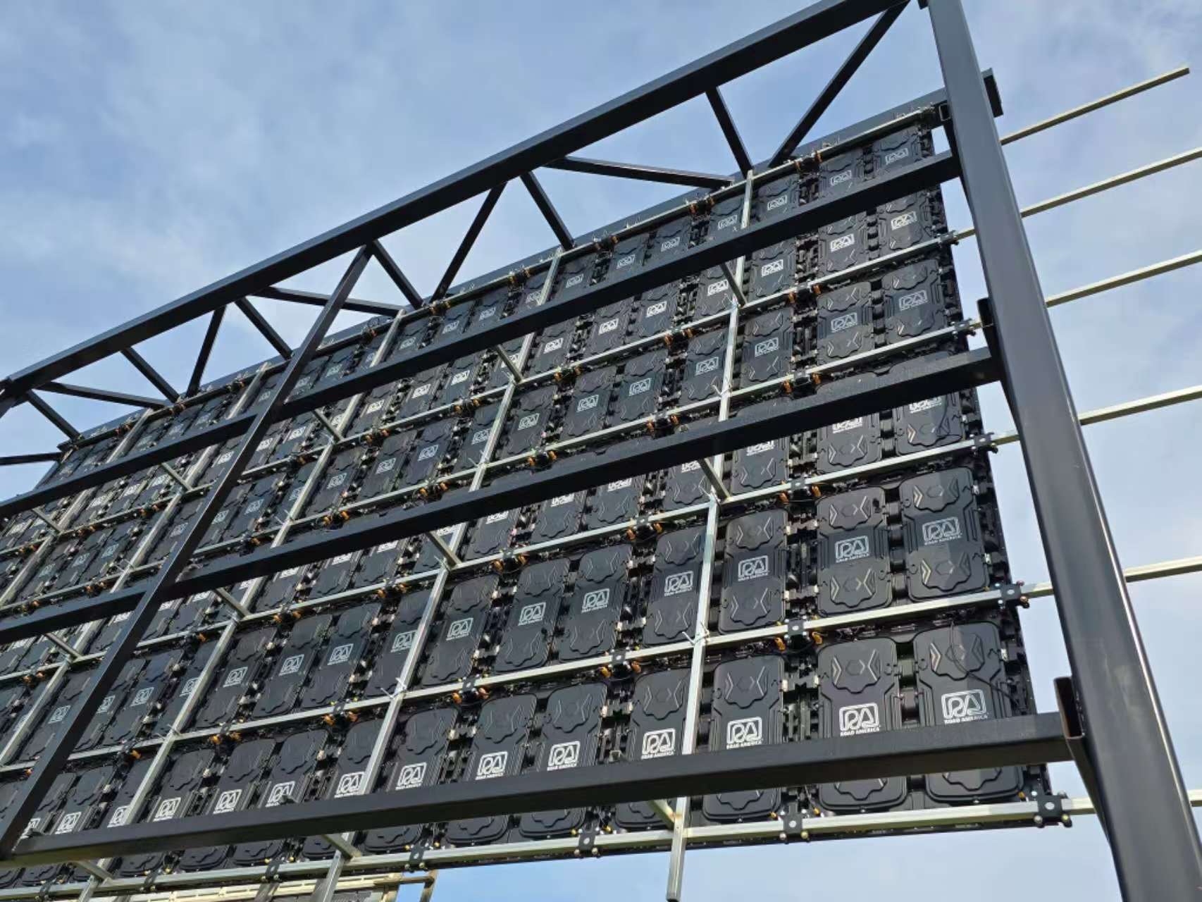 Common Usage Issues with Exterior LED Panels and How to Solve Them