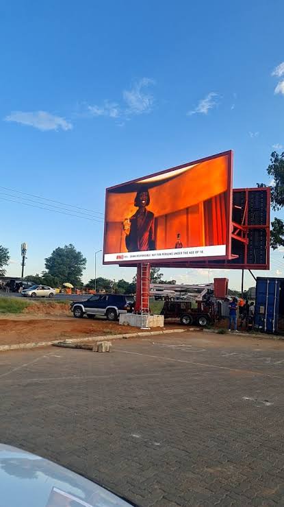 Where to Install Outdoor Programmable LED Signs for Maximum Visibility