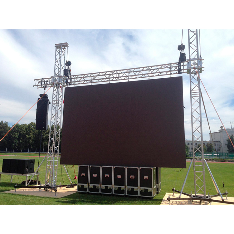 Common Usage Issues with Outdoor Rental LED Displays and How to Avoid Them