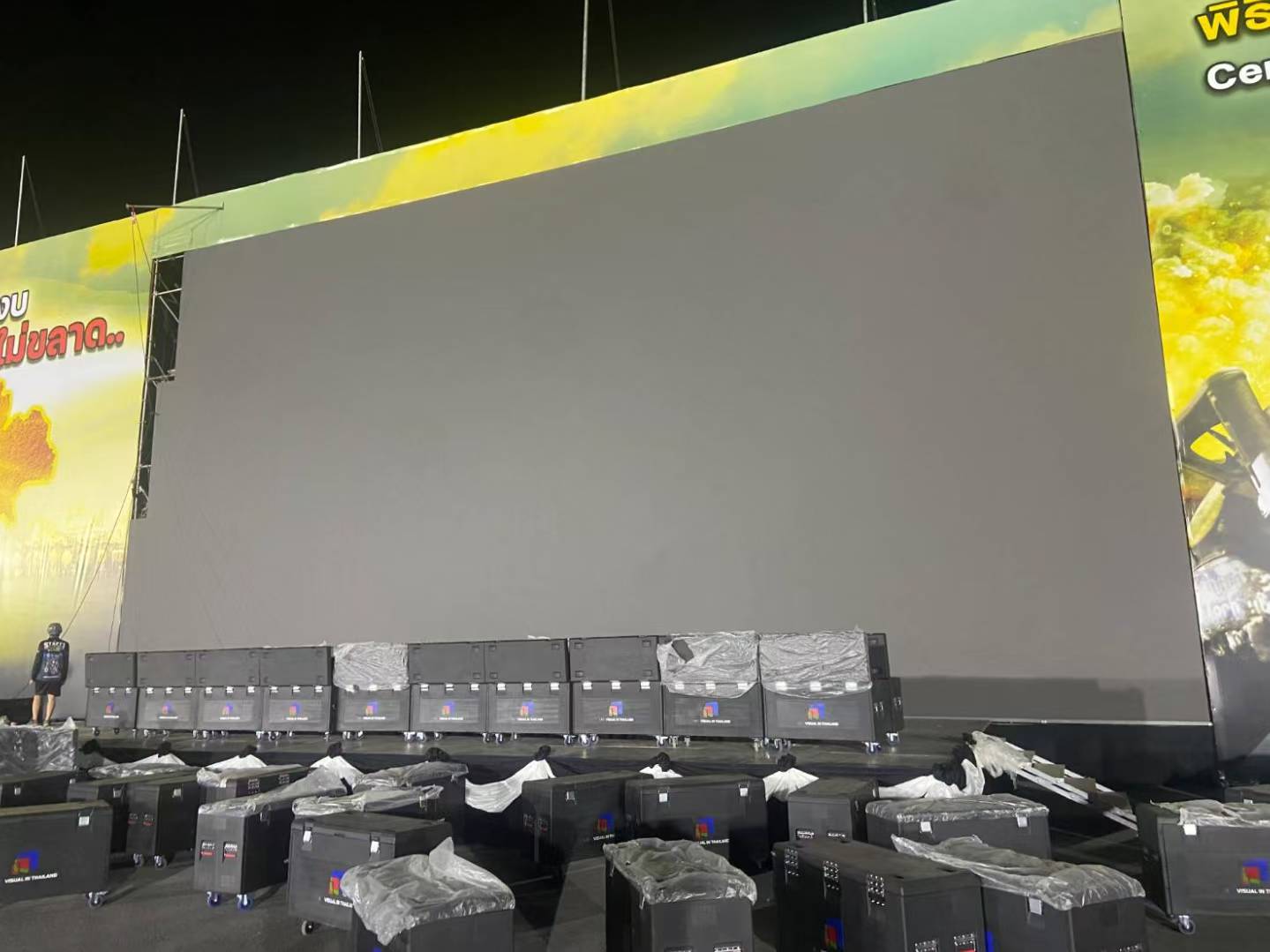 How to Optimize Your Outdoor Full Color LED Display for Different Environments?