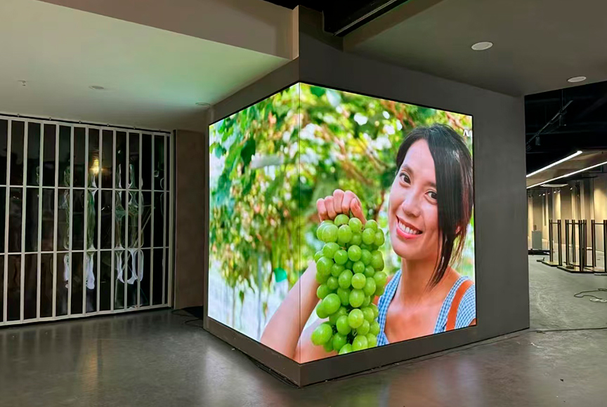 What Are the Latest Trends in Indoor LED Wall Technology for 2023?