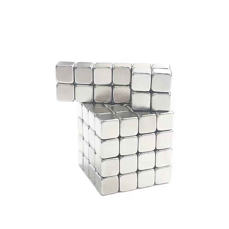 Silné krychlové neodymové magnety