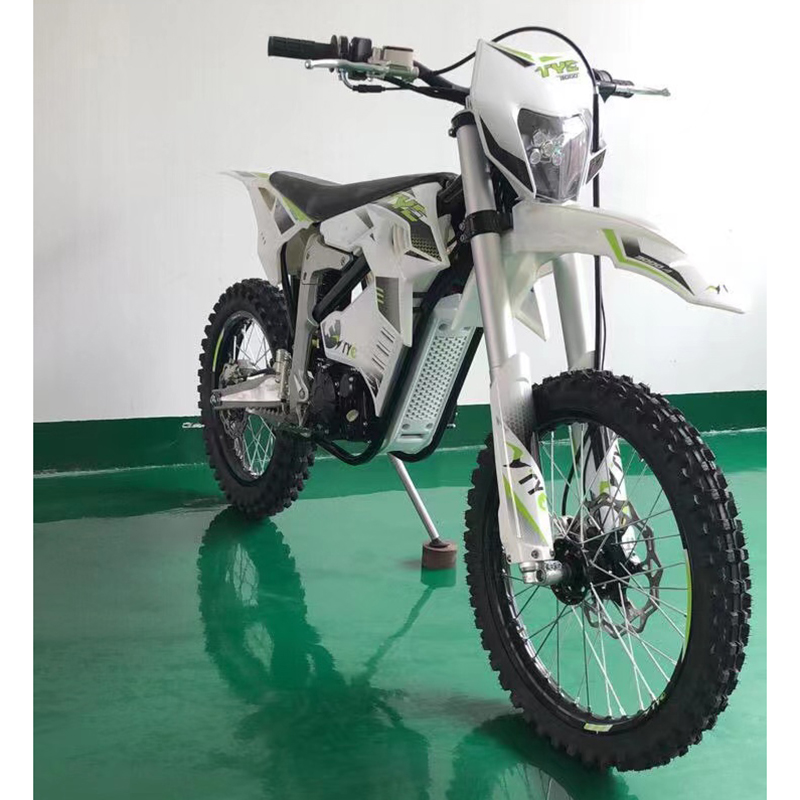 Características principales que los adultos deben buscar en una motocicleta todoterreno para divertirse los fines de semana