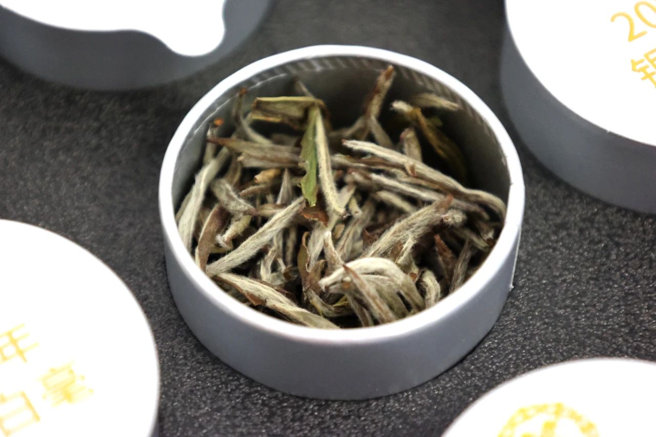 FC65 Chinese Fujian Yinzhen baihao white tea 51021