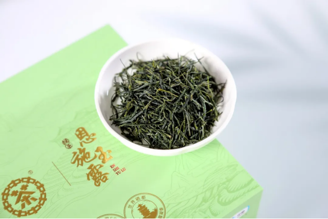 A Gift from Hubei | China Tea Enshi Yulu: Capturing Wuling Mountain's Spring in a Box