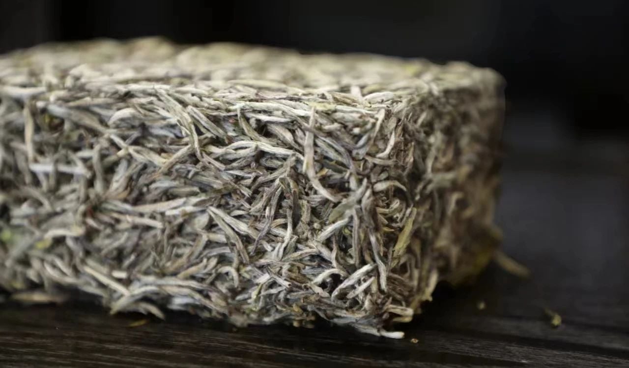  FC63 Chinese Fujian Yinzhen baihao loosely pressed White Tea brick 5738