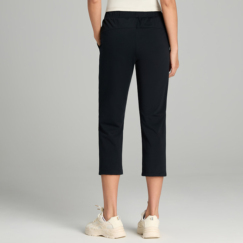 Soft Capri Length Trousers with Double-Layer Fabric & Side Pockets