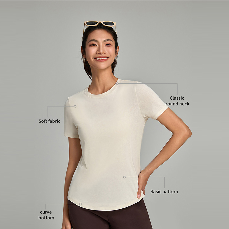 1. T-shirt basique à manches courtes, col rond classique en tissu doux, ourlet incurvé