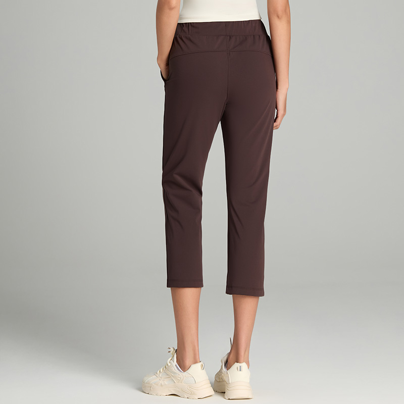 Soft Capri Length Trousers with Double-Layer Fabric & Side Pockets