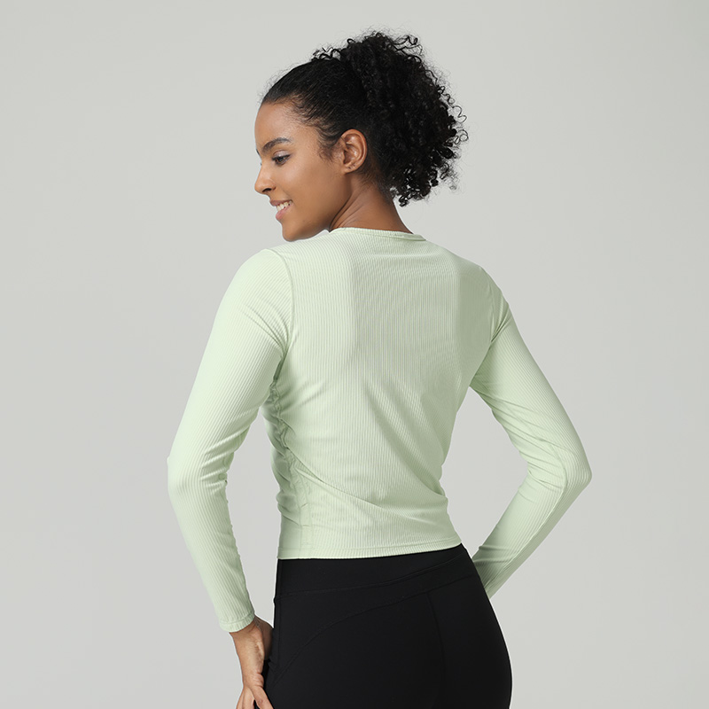 Kaus Berleher Bulat Slim Fit Berpola Rajut Berlengan Panjang dengan Desain Ruched di Sisi ala Perancang