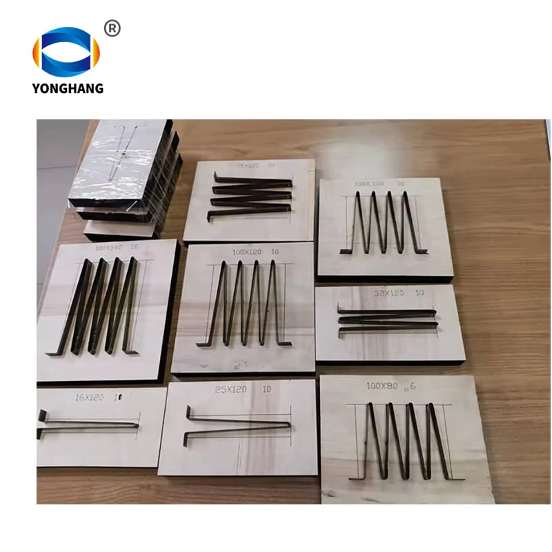 Set di fustelle per cinghie dentate in PU e punzonatrice