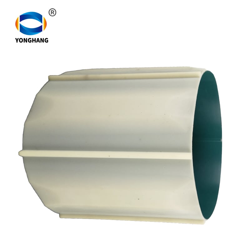 Seamless cpu timing belt cleats for tobacco industry