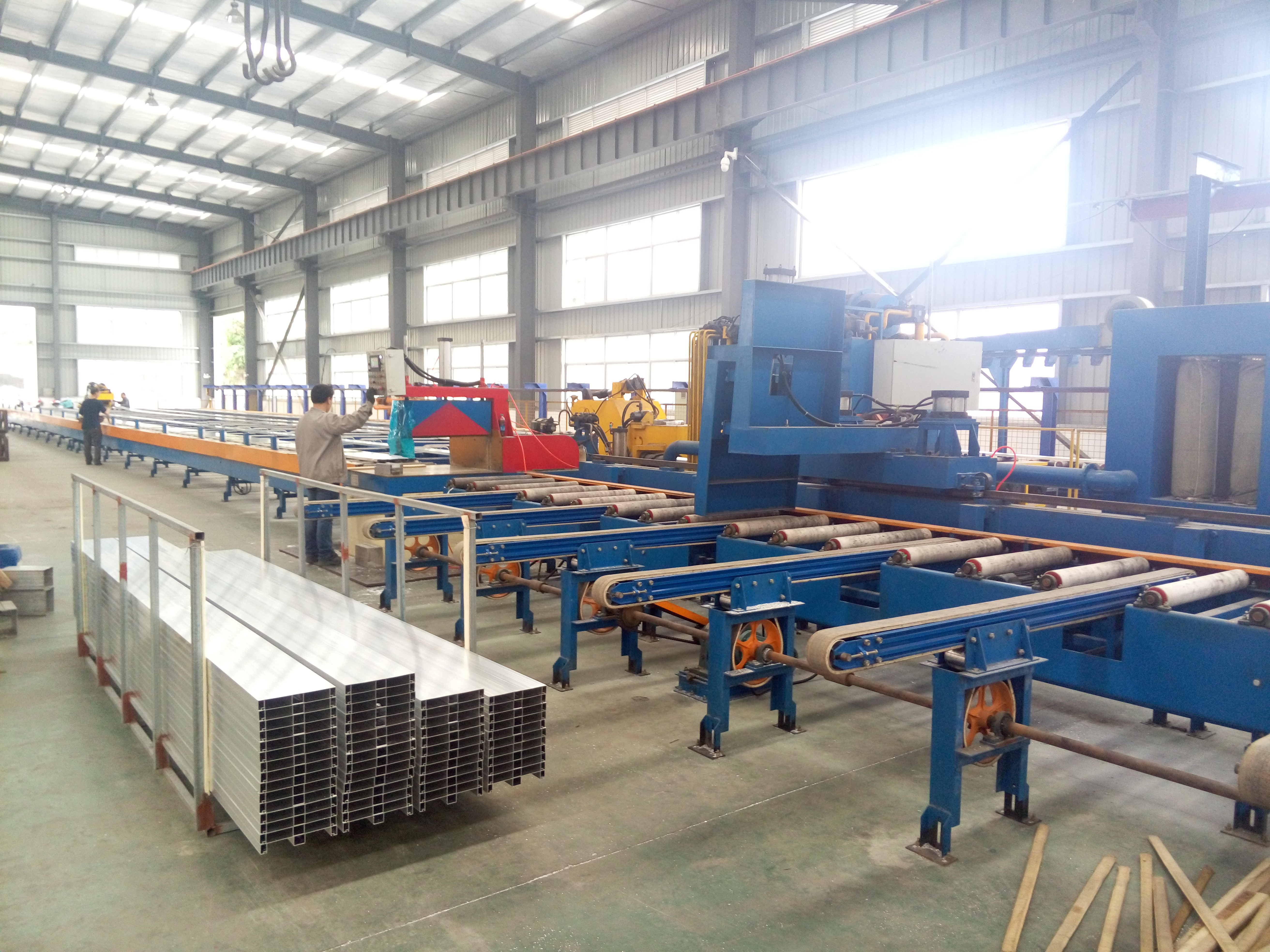 Nangungunang Mga Tagagawa ng Solar Racking para sa mga Nakakaimpluwensyang Solusyon sa Pag-mount