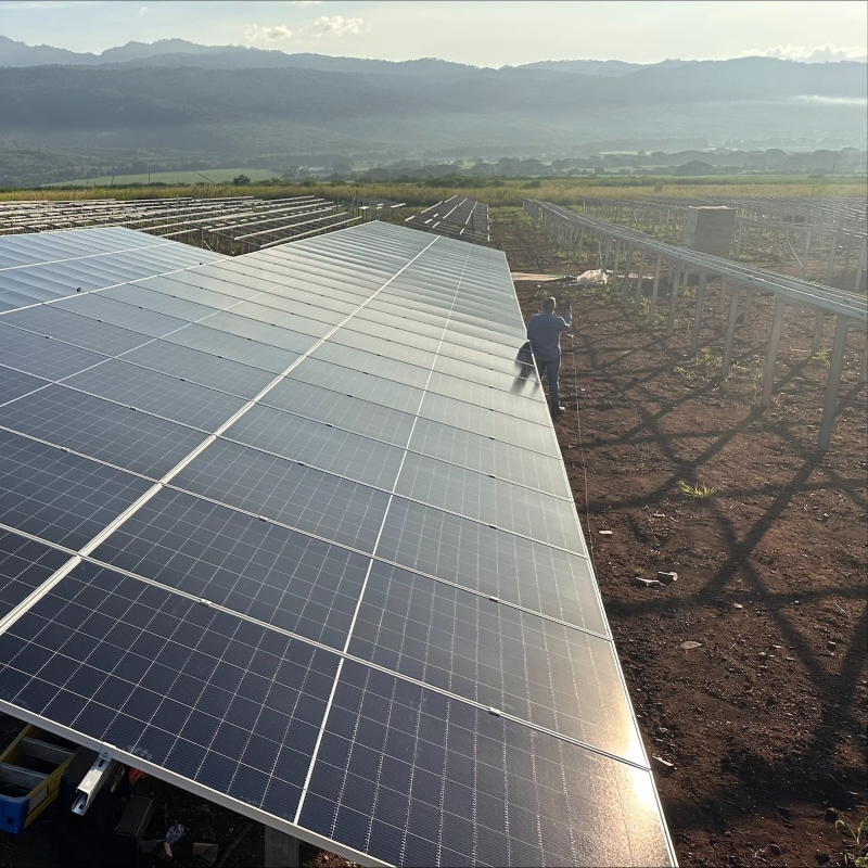Solutions efficaces pour les systèmes solaires au sol, adaptées à tous les besoins