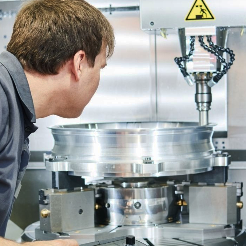 Process Quality Control: Intelligent Monitoring, Precision in Millimeters