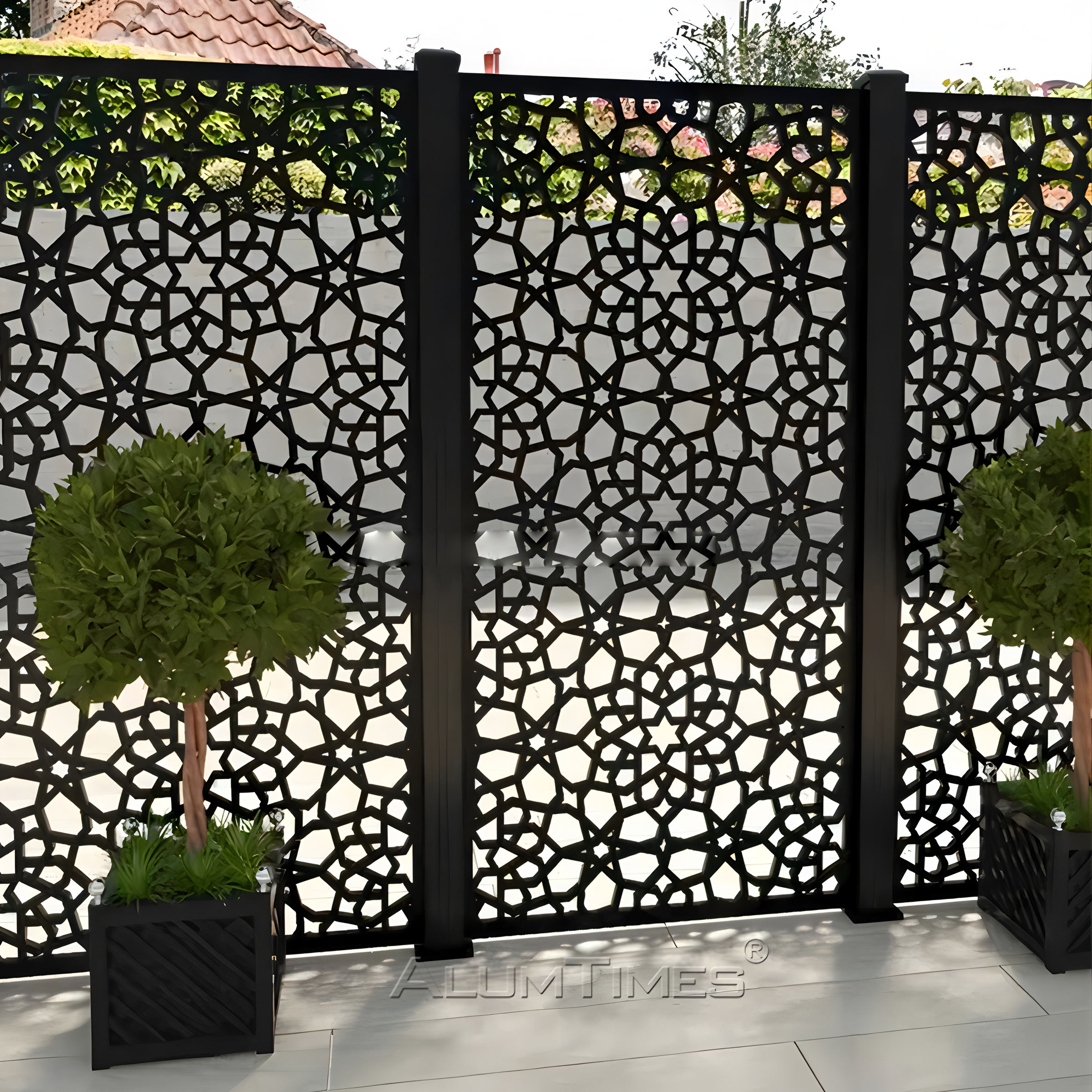 Layar Dekoratif Aluminium Modern – Panel Luar Ruangan Tahan Cuaca