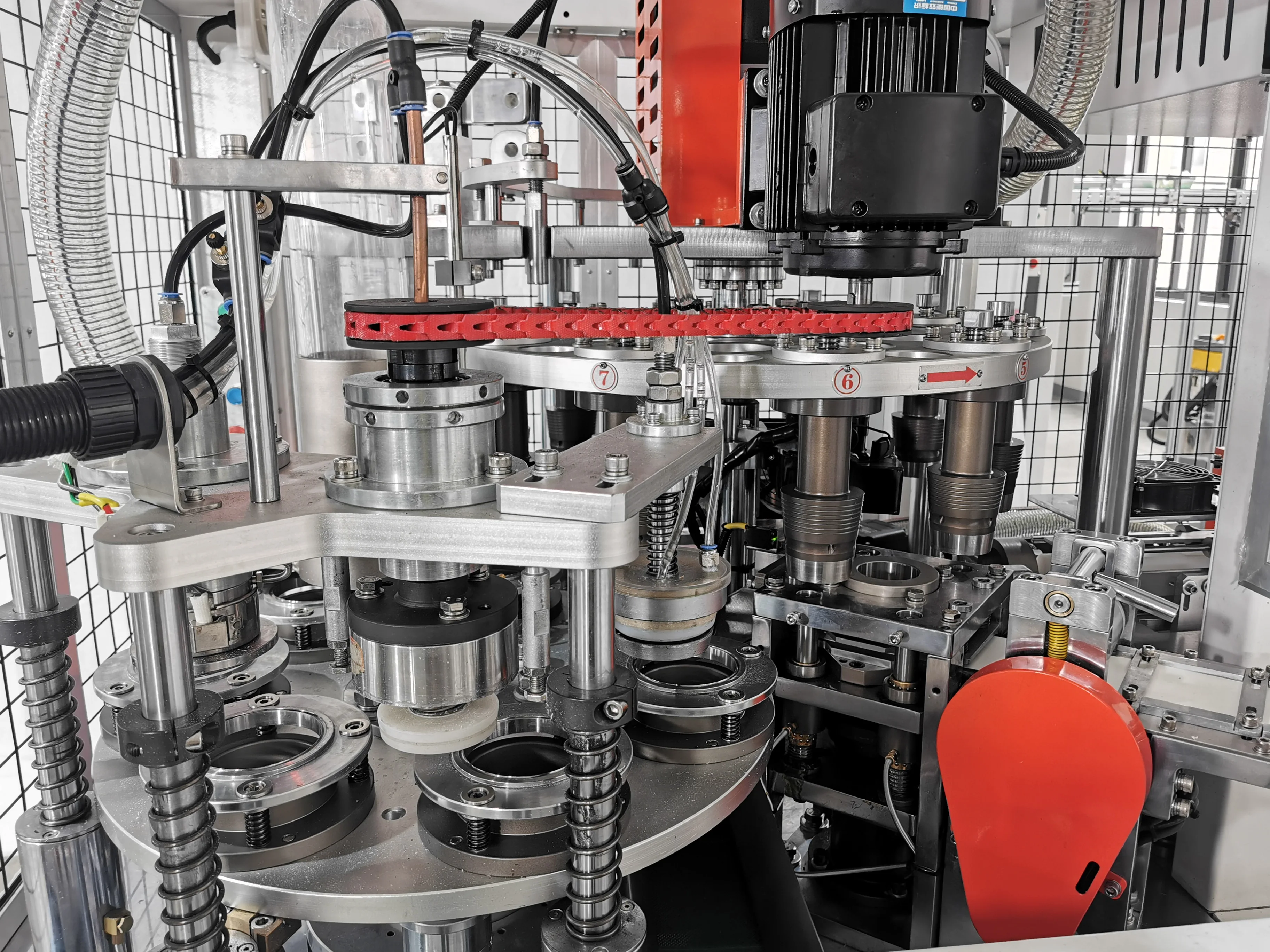 Futurum Fabricationis Cucurbitarum Cartacearum: Solutiones Empackagendi Sustentabiles
