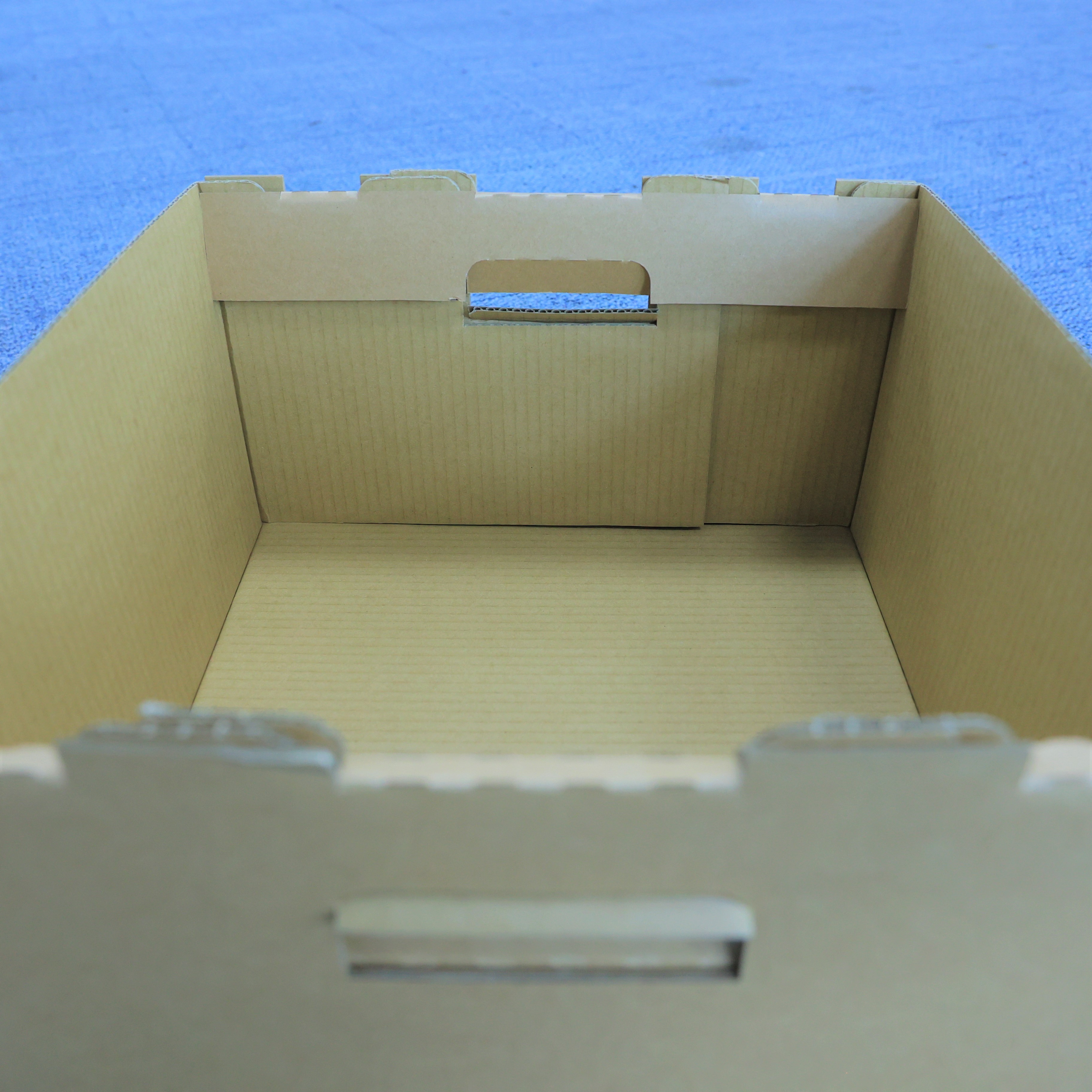 What Are the Key Advantages of Wax Coated Boxes for Shipping?