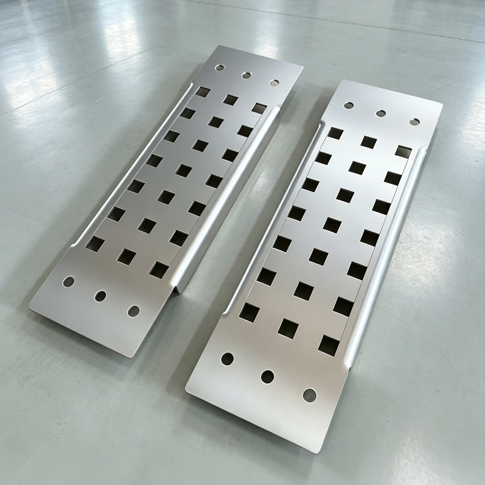 What Makes Custom Steel Sheets Ideal for Construction and Fabrication?