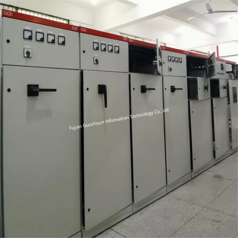 Szafy kompensacyjne kondensatorów: Poprawa poprawki czynnika mocy w sieciach elektrycznych