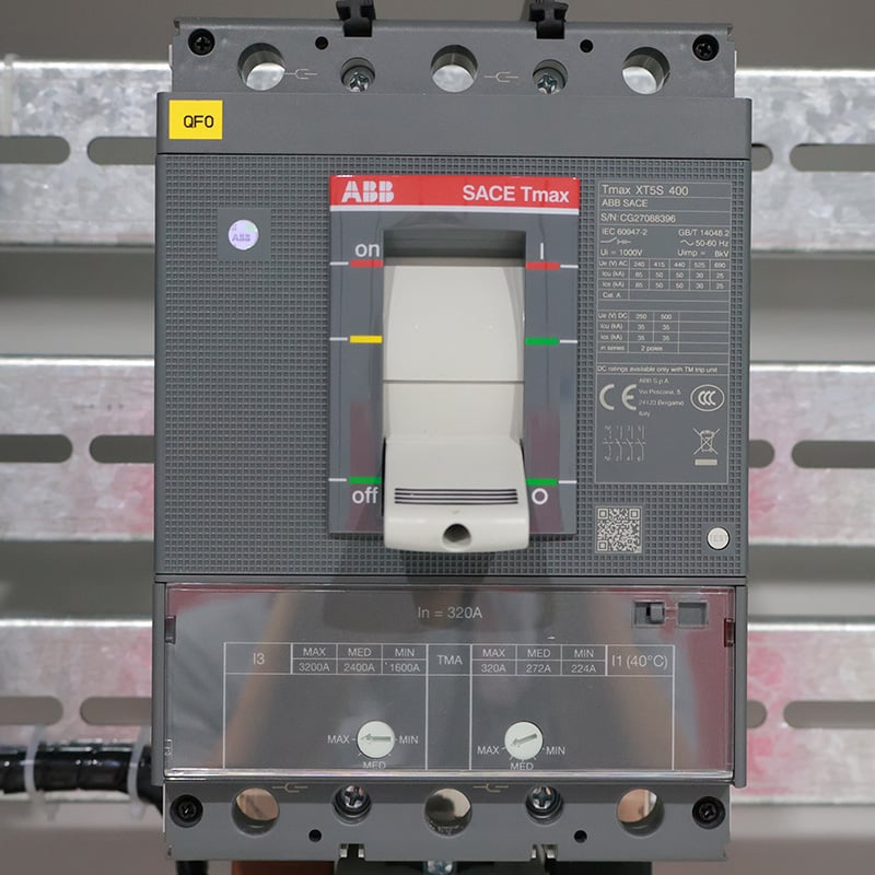 capacitor compensation cabinet (10)(9e7de65230).jpg