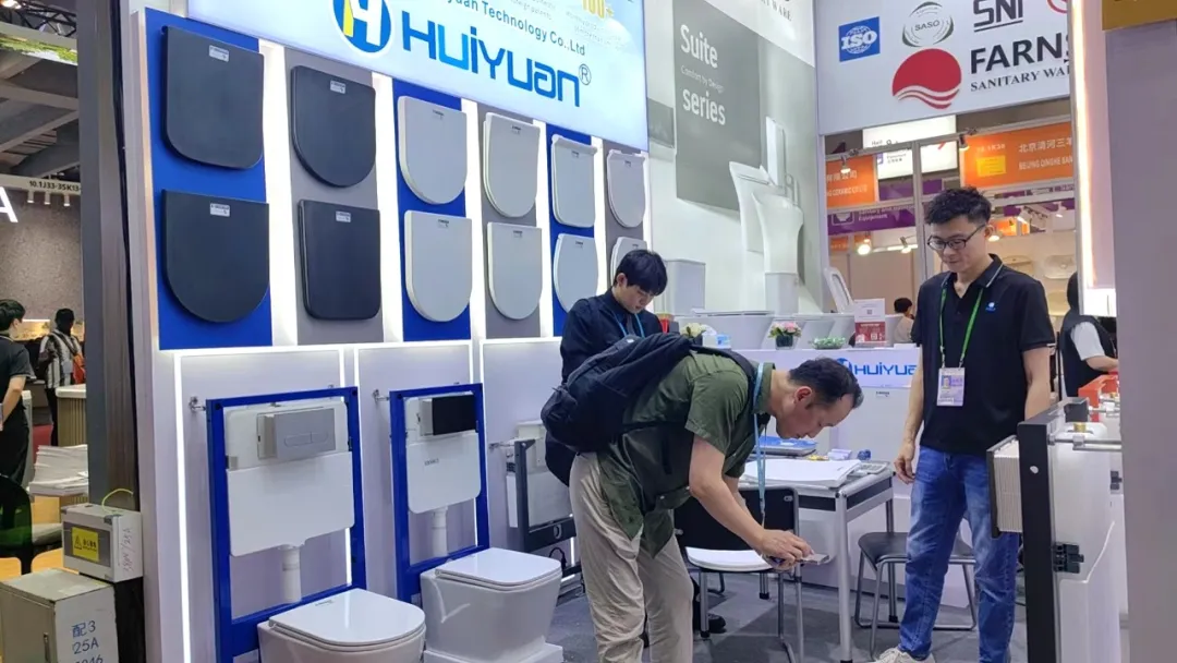 exhibition news huiyuan sanitary ware makes a dazzling appearance at the 137th canton fair inviting friends from all over the world to witness its quality-6