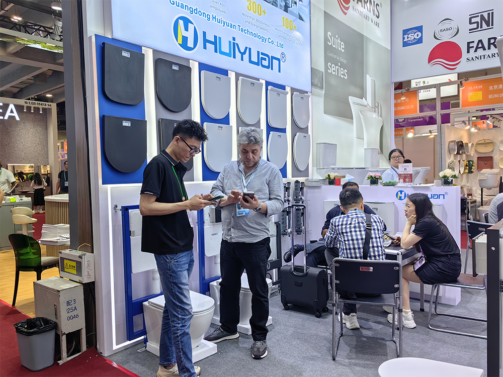 The 137th Canton Fair grandly kicked off, and Huiyuan Company made a dazzling appearance with its exquisite products