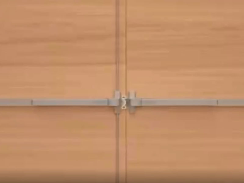 Comment installer une barre de panique sur une porte coupe-feu
