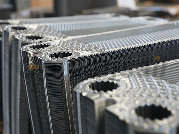 plate for heat exchanger