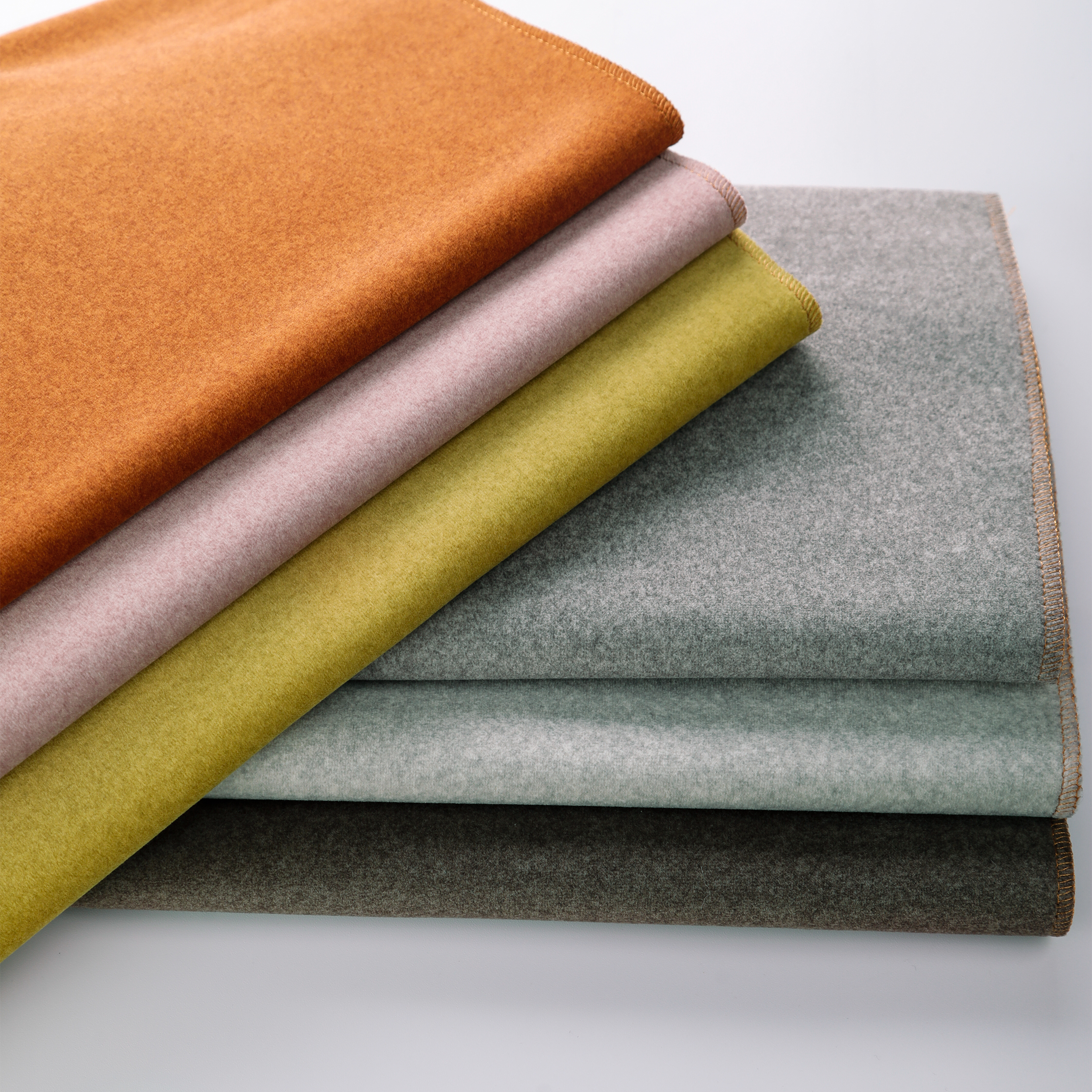 Top 10 Applications of Custom Velvet Fabric in Fashion and Home Decor