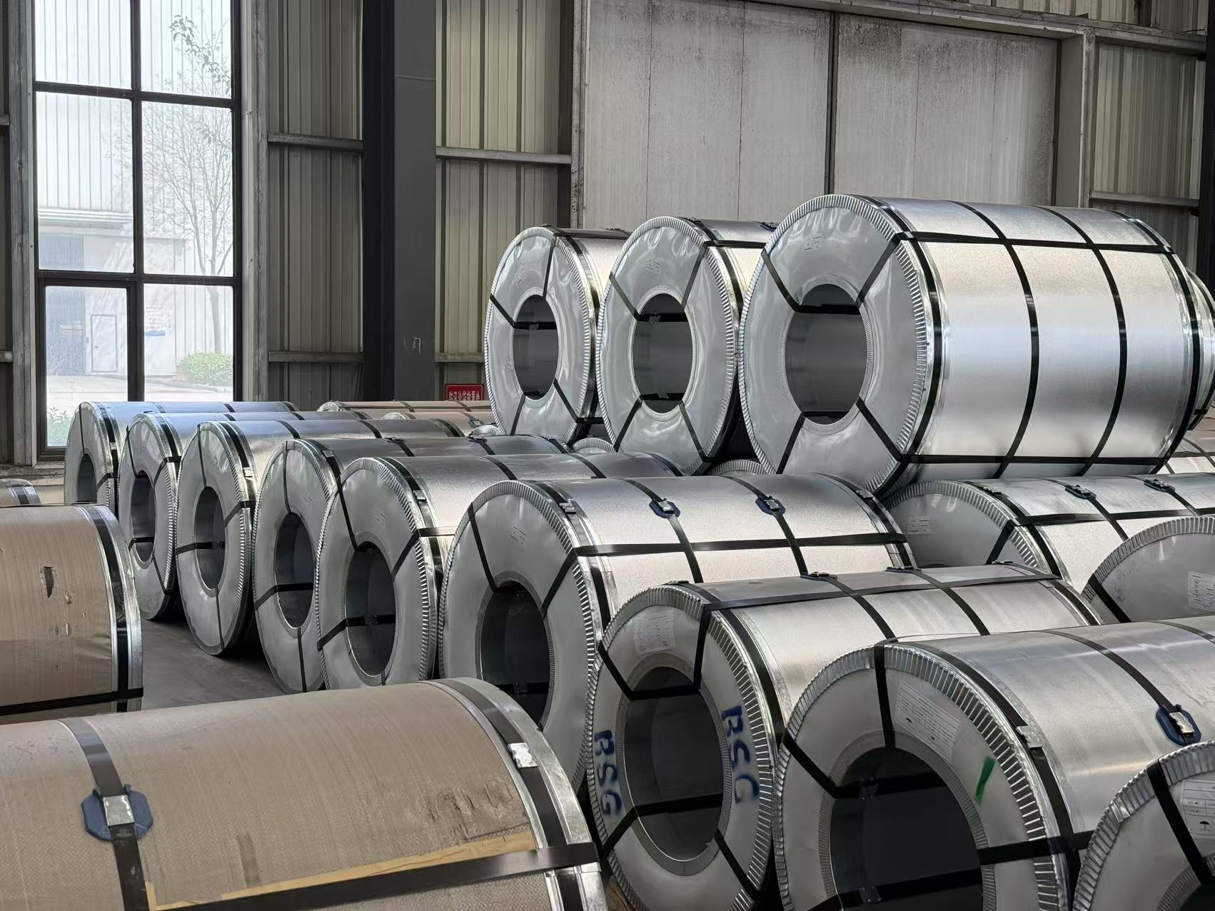What Are the Advantages of Galvanized Steel in Outdoor Use?