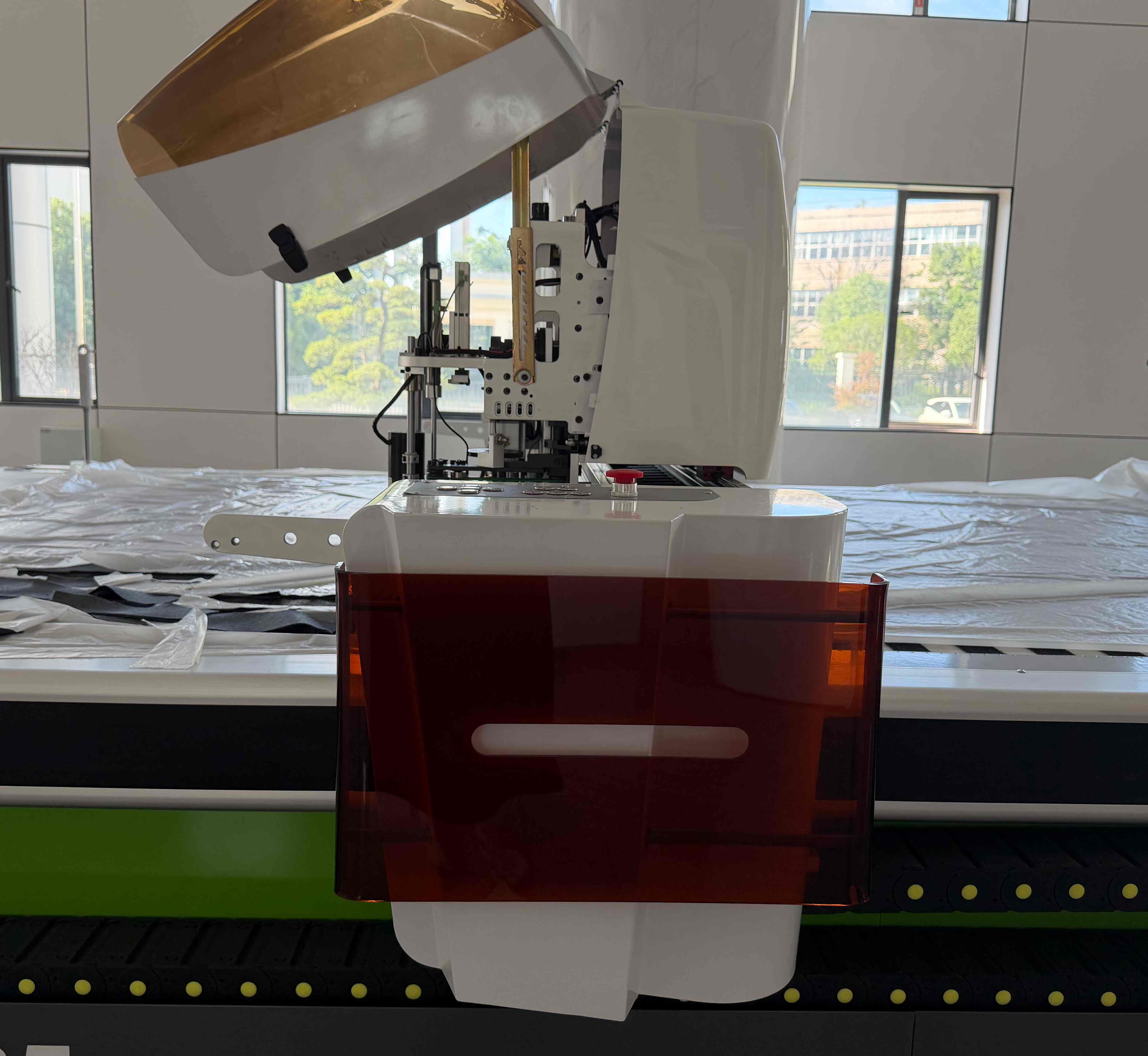YINENGTECH KP-X High Speed Automatic Fabric Cutting Machine | Straight Knife Cutter for Fashion Industry