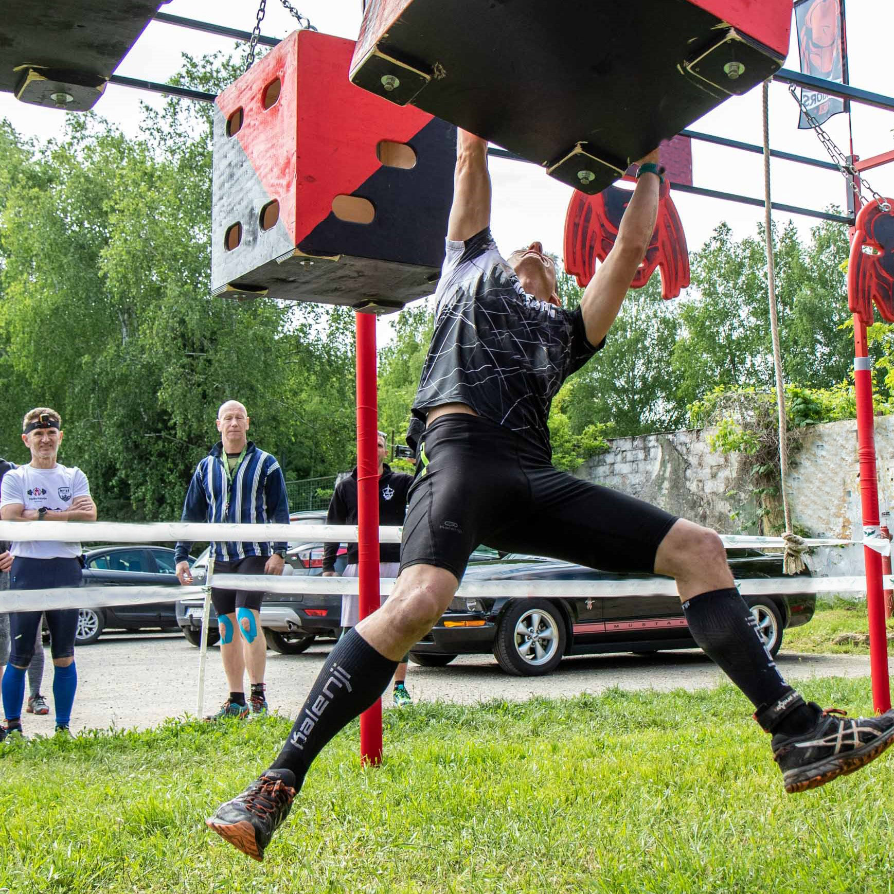OCR ninja warriors running obstacle Dice supplier