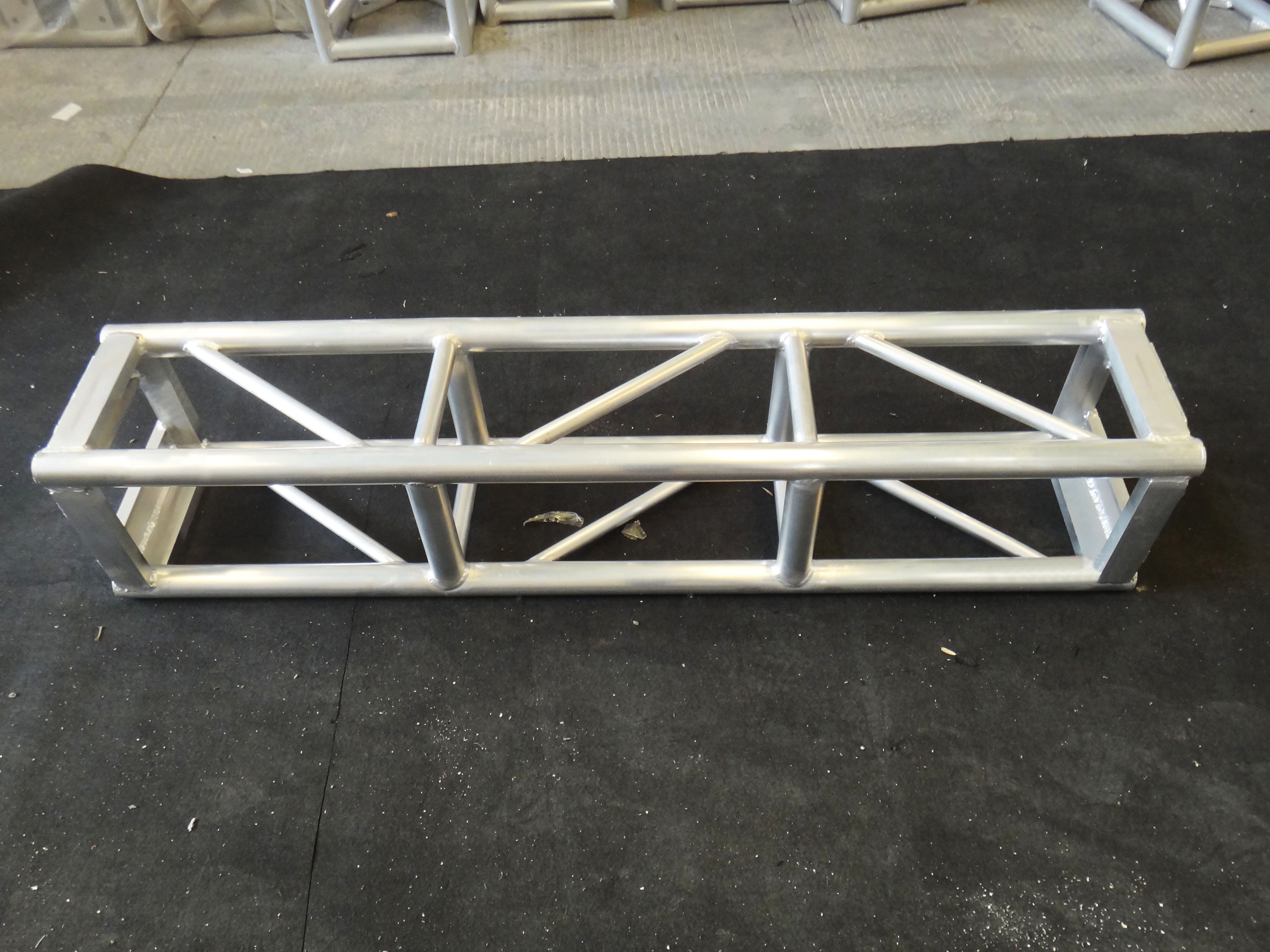 China obstacle supplier 4′ Ft. Bolt 12″ inch Professional Box Truss Segment | 3mm Wall manufacture