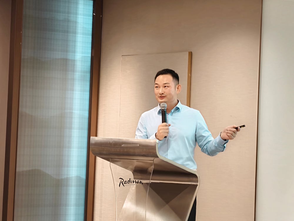 SEPPES Chairman Yang Yuanjia Delivers Keynote on Global Brand Strategy at Alibaba.com Foreign Trade Summit