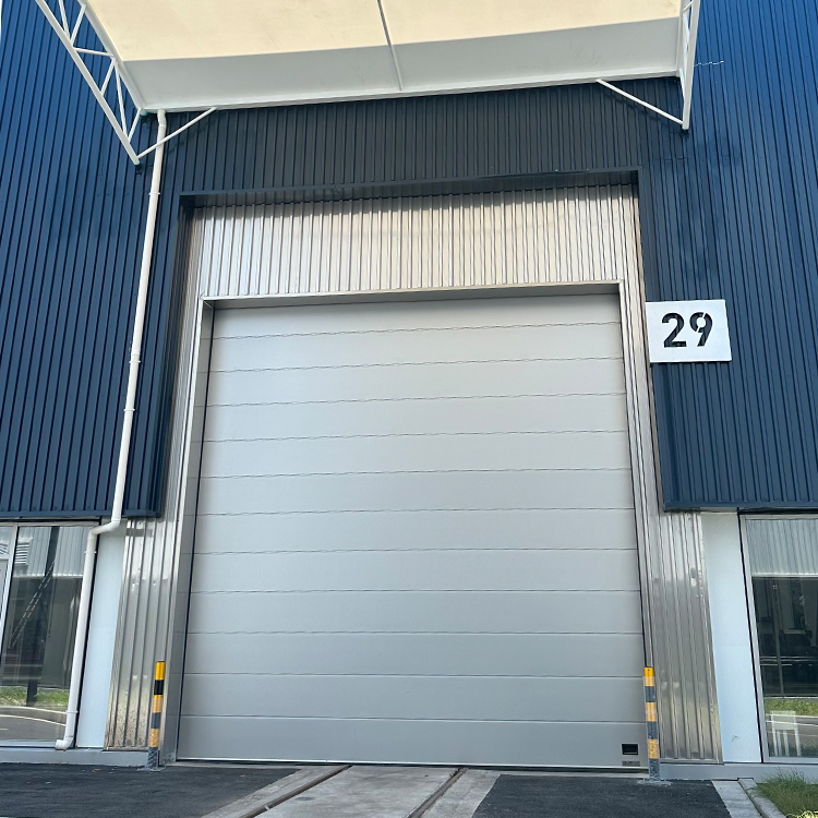 Quels sont les avantages de l’installation de portes de garage en aluminium sectionnelles ?