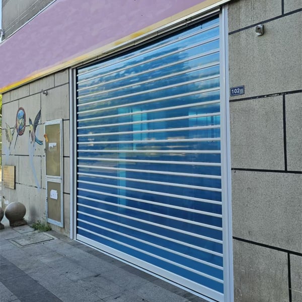 Puerta de Cierre Cristalina