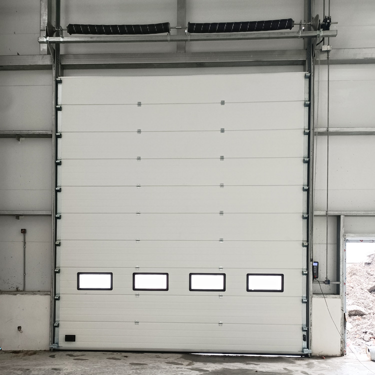 Options pour les conceptions de portes sectionnelles commerciales