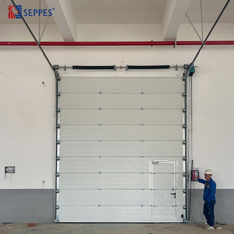 Les avantages des portes de garage sectionnelles à ouverture verticale