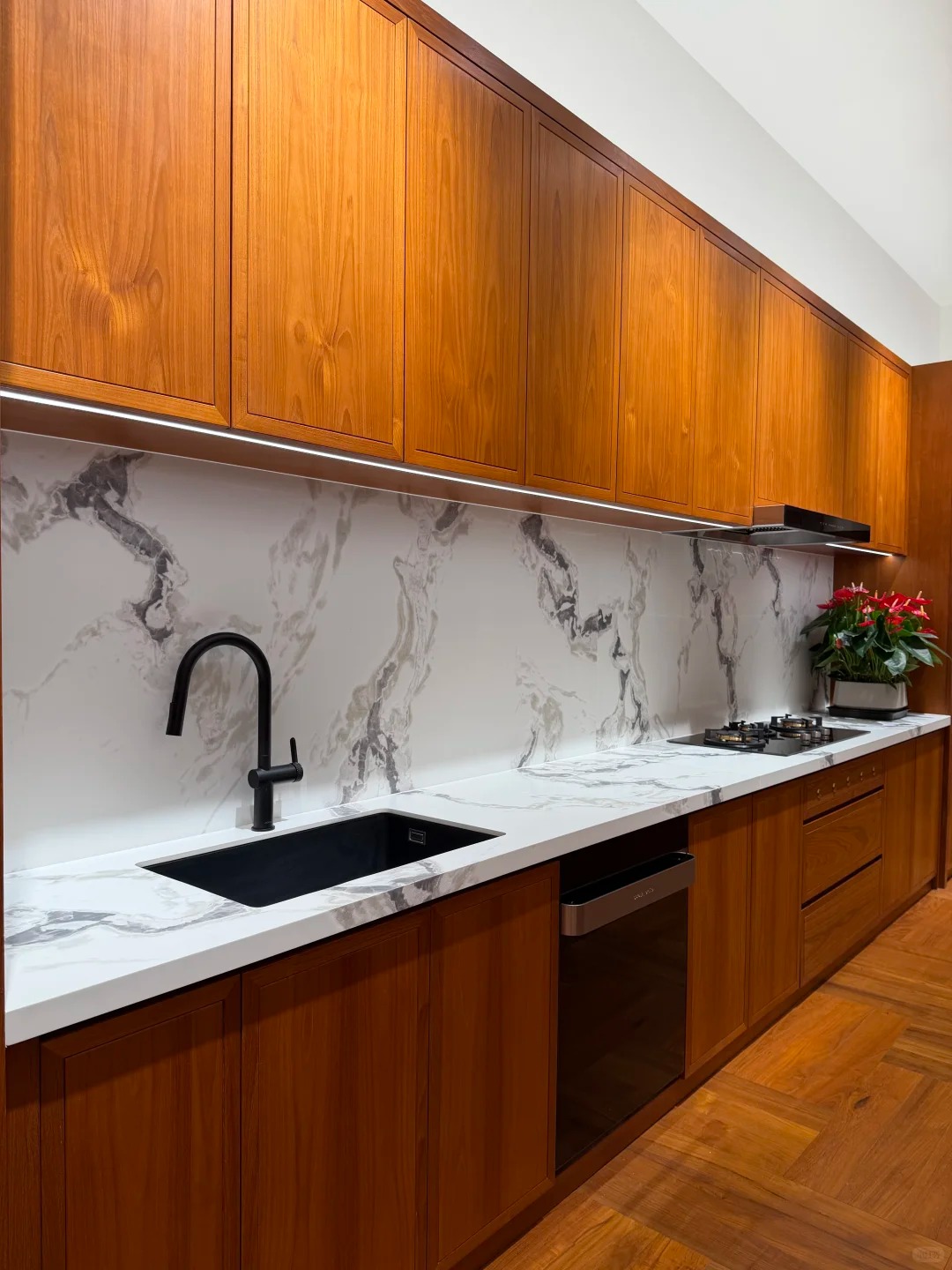 Oyster White Marble Slab polished marble countertop and island application
