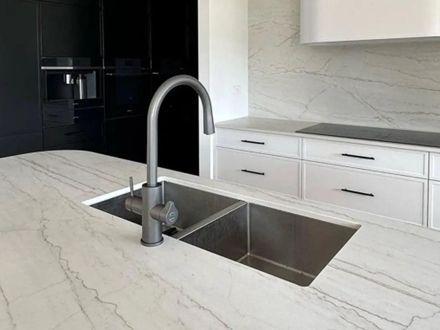 Brazilian Calacatta White Quartzite countertop for luxury kitchen design