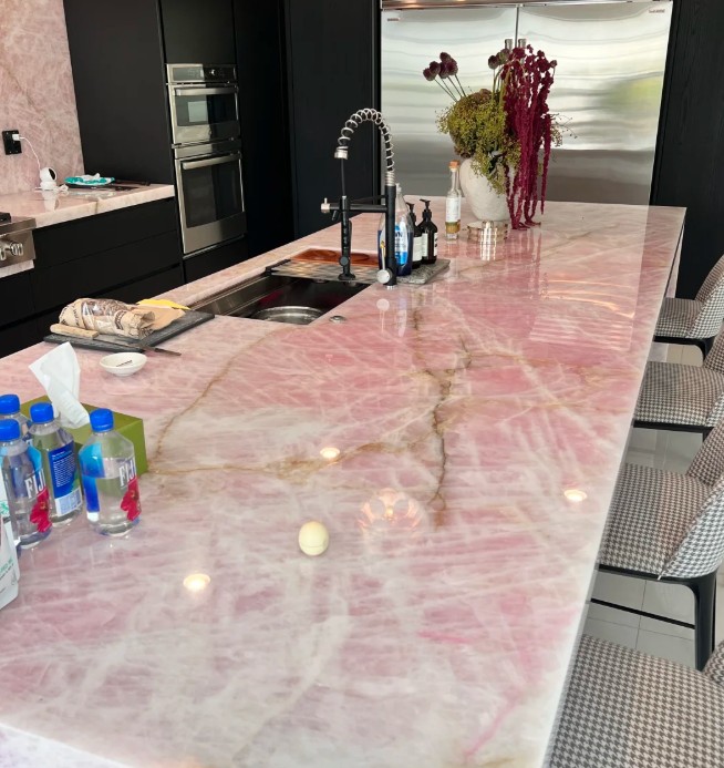 Natural Pink Onyx stone slab for customized island and countertop