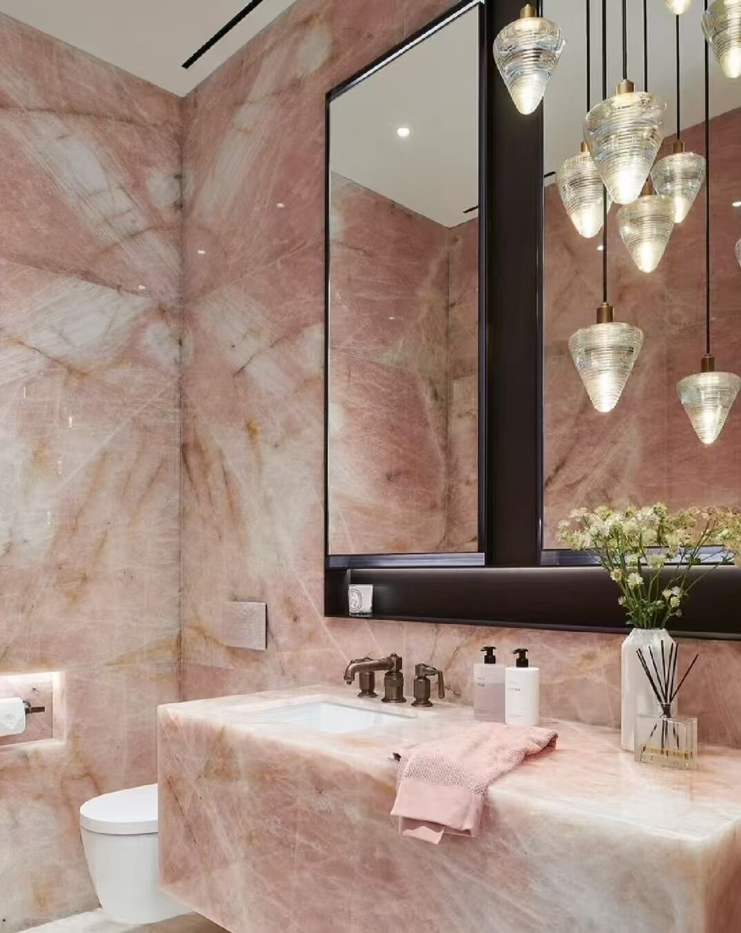 Exploring the Most Popular Brazil Quartzite Colors & Veining Patterns