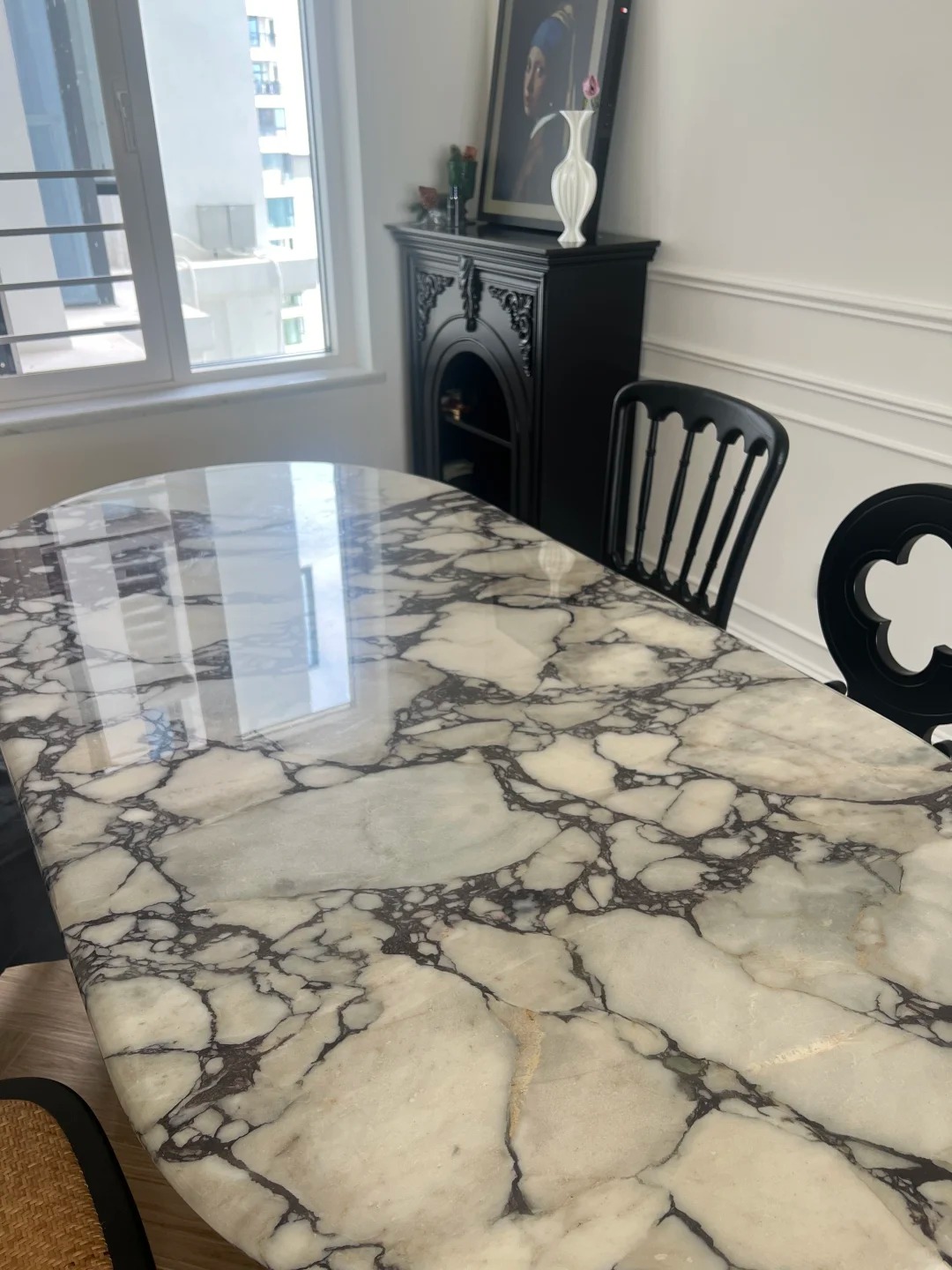 Turkish Calacatta Viola Marble dining table for luxury residential interiors