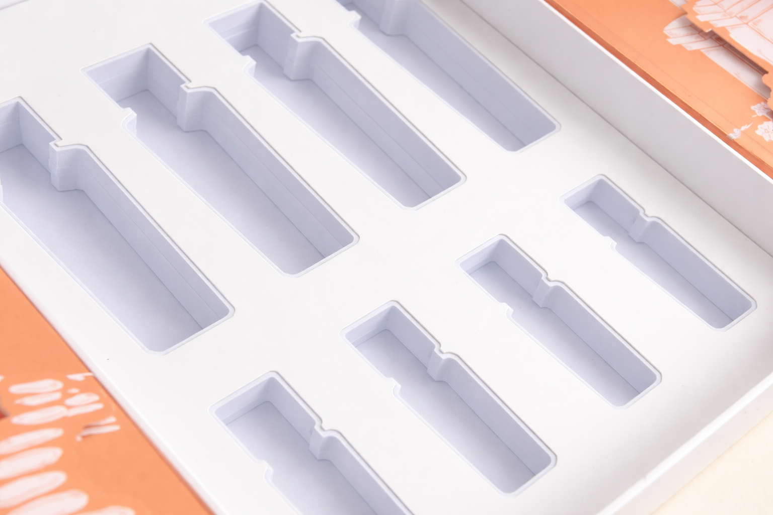 high-density-eva-insert-perfume-set-packaging-closeup.png
