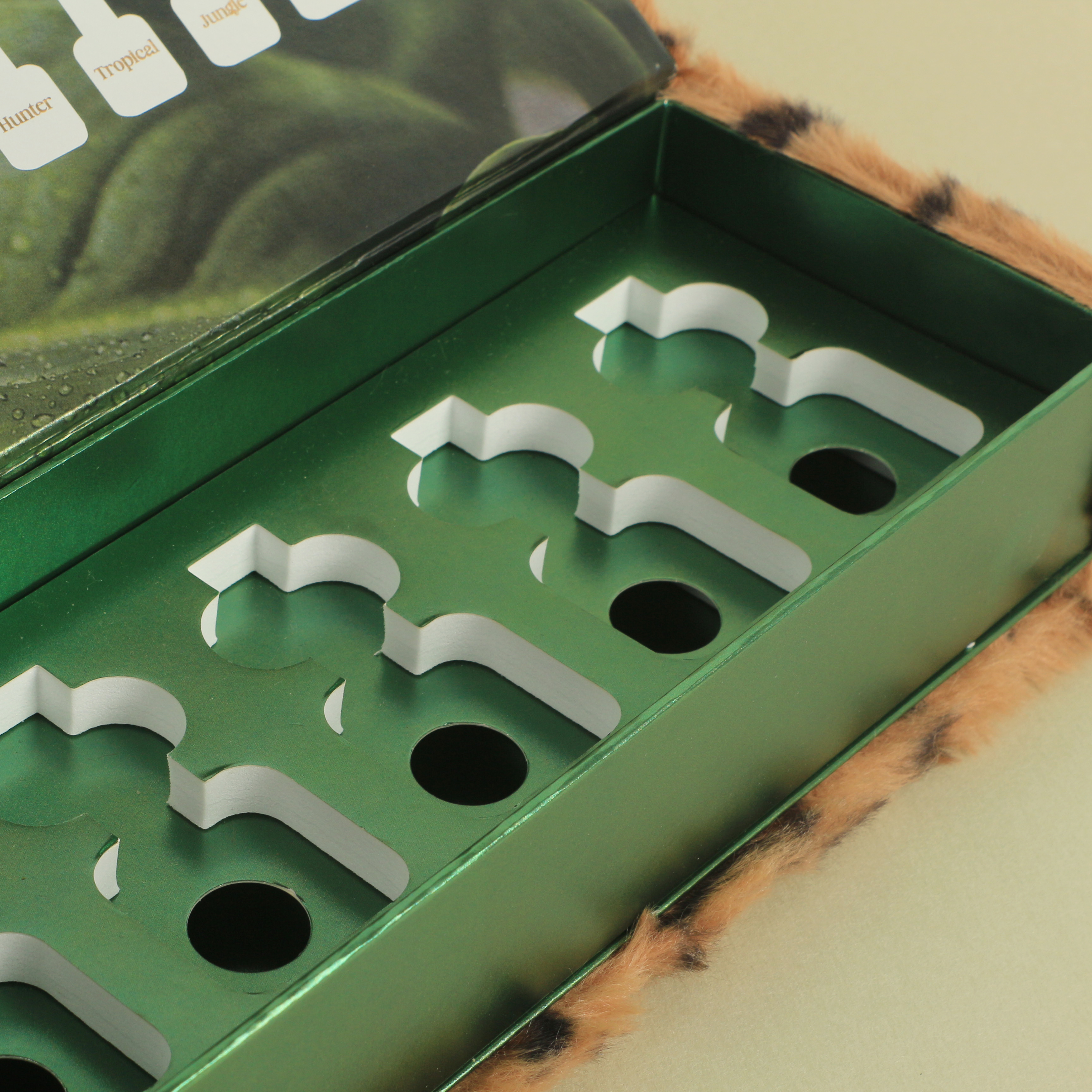 jungle-majesty-beauty-packaging-custom-insert-detail.JPG