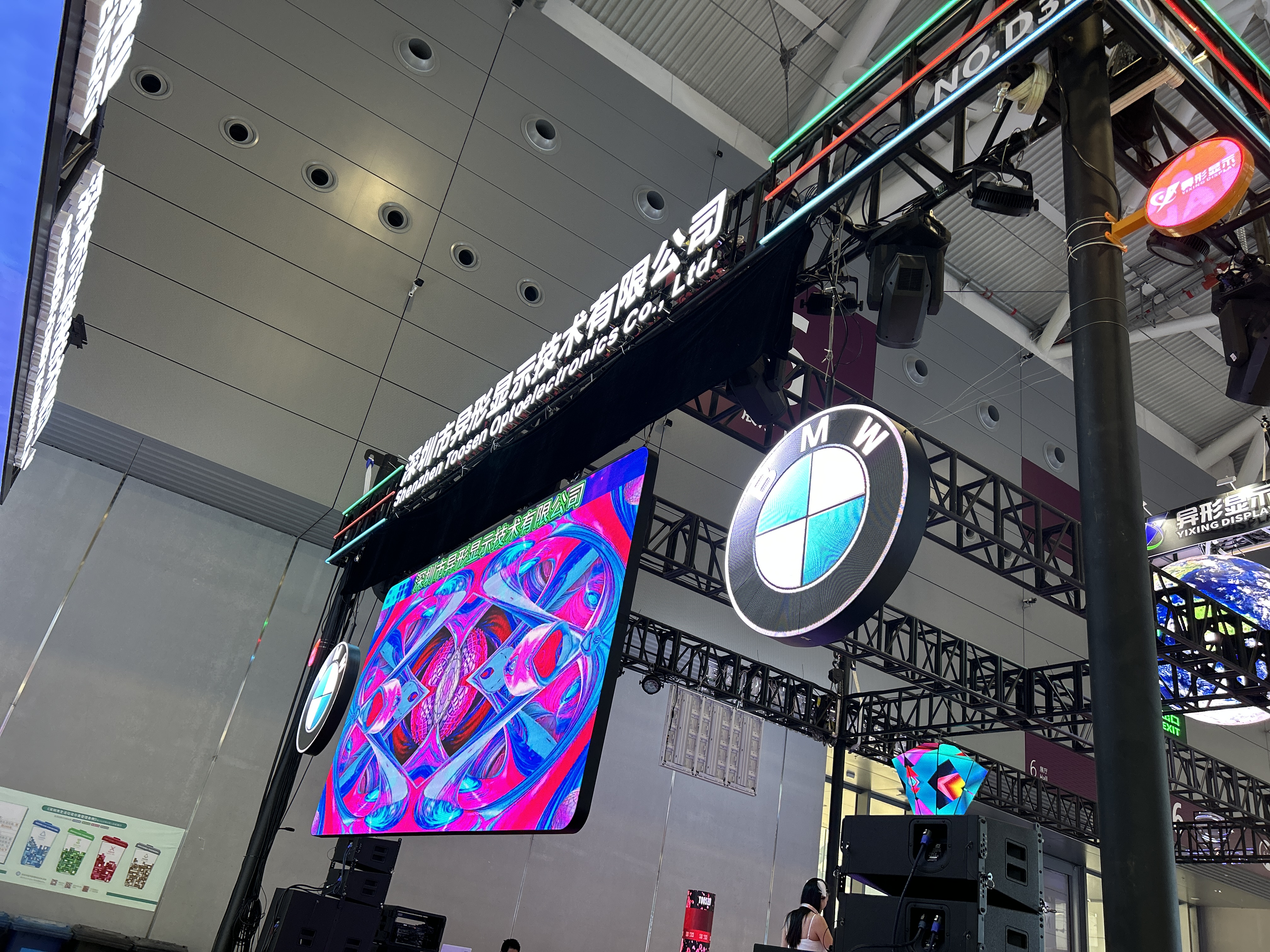 Is 4K Resolution High Enough When Sending Video to Large LED Screens at Concerts?