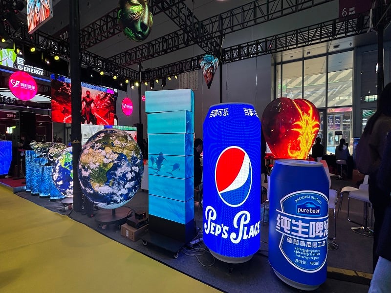 How Standard Cabinets Create Creative Shapes LED Display