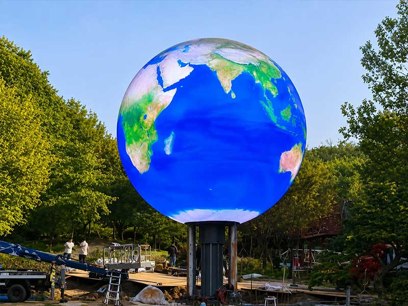 Korea Outdoor P5 LED Ball Screen Project