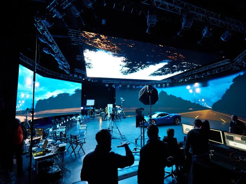 More and More People Choose Special-Shaped LED Displays: Why?